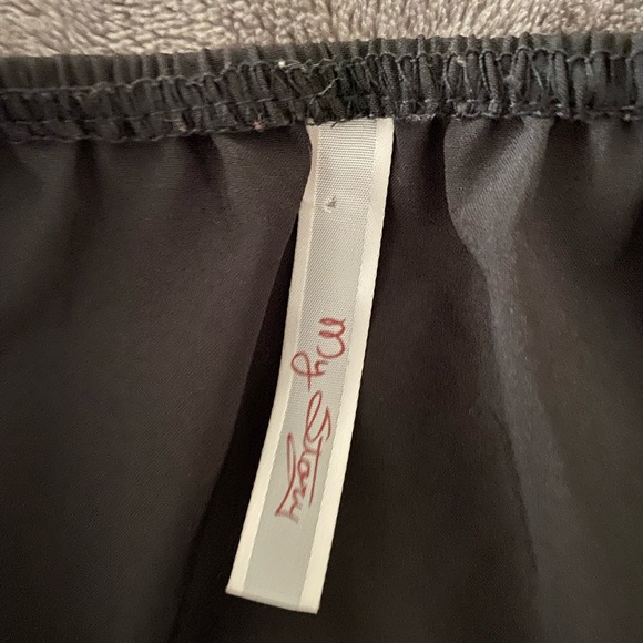 Mendocino EUC women’s black Halter mini dress lightweight flowy size L - Picture 2 of 4